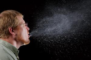 У ЦГЗ пояснили, як не сплутати алергію з COVID-19
