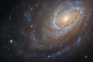 "Хаббл" сделал снимок "прожорливой" галактики