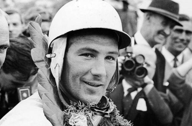 Мосс умер в кругу близких у себя дома