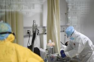 В России главврач выбросилась в окно узнав, что ее учреждение перепрофилируют под COVID-госпиталь