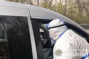Поліція показала, як працюють карантинні блокпости на в'їздах до Києва: фоторепортаж