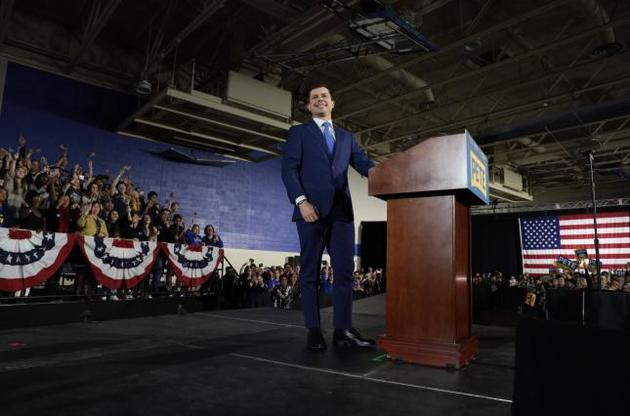 Наймолодший претендент у кандидати припиняє кампанію