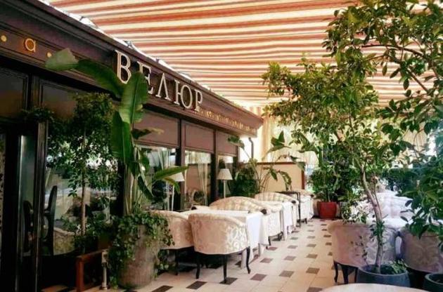 Депутати і бізнесмени під час карантину "ходять до Колі"