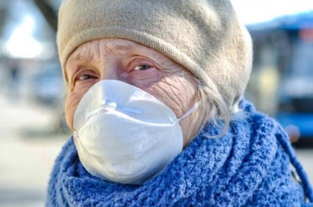 У ВООЗ просять громадян звикати носити маски постійно