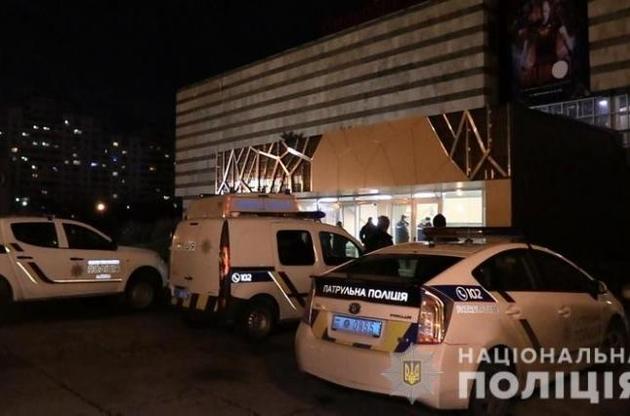 Убийство директора: в киевском кинотеатре нашли труп