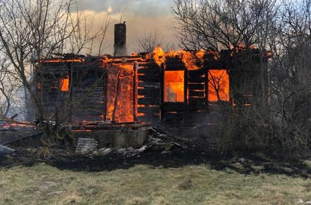 Кілька десятків будинків згоріли в селі на Житомирщині