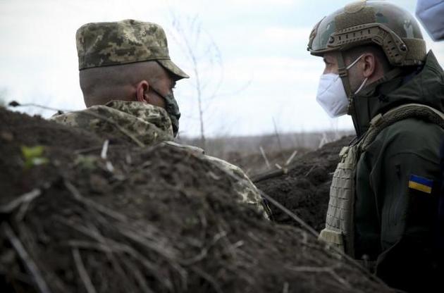 Вопреки обещаниям Зеленского под сокращение финансирования попали оборонные программы