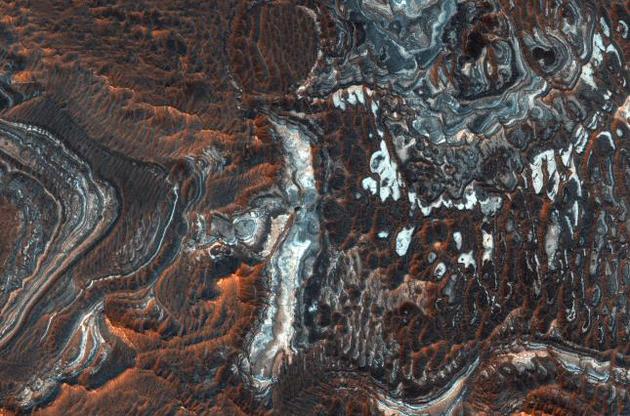 Опубліковано знімок системи каньйонів на Марсі