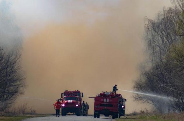 В МВД назвали ключевые версии пожаров в Житомирской области