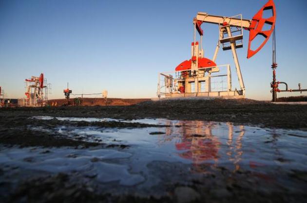 Вартість нафти в США впала до 20 доларів за барель
