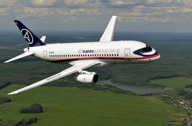 В Росії опублікували відео катастрофи літака Superjet у Москві