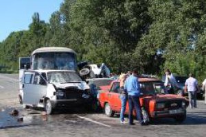 В Хмельницкой области столкнулись 7 автомобилей, есть погибшие