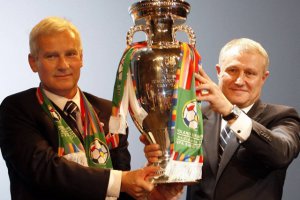 В Польше опровергают заявления о подкупе чиновников УЕФА для получения Евро-2012