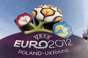 Банкам на период подготовки и проведения Евро-2012 разрешили открывать счета УЕФА