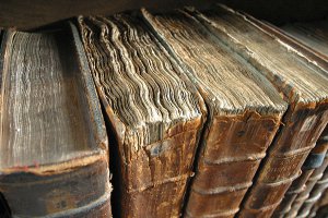 Украина вернула Грузии похищенные старинные книги