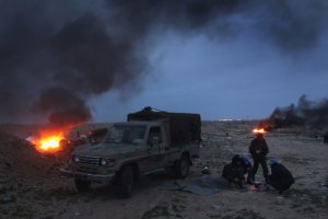 Війська Каддафі обстріляли Місураті 