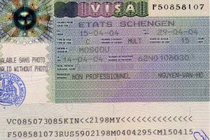 Министры ЕС одобрили введение паспортного контроля в Шенгенской зоне