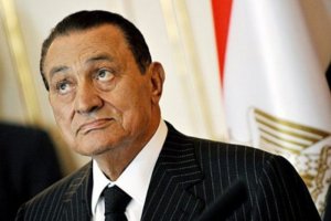 Мубарака и сыновей будут судить в августе