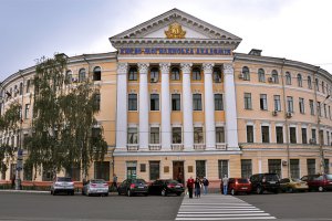Дзюба хочет подарить Януковичу свою книгу об украинофобах, но не знает адреса президента