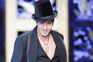 Модельер Гальяно может отделаться штрафом в 10 тыс. евро