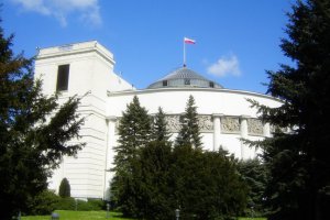 В Латвии распустили парламент