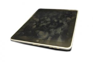 Apple продовжує боротися з відбитками пальців
