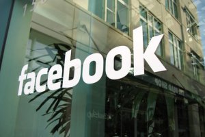 Facebook будет проверять все ссылки на наличие вирусов