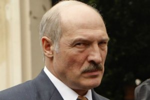 Лукашенко в день рождения Путина вспомнил, что проблем в отношениях нет