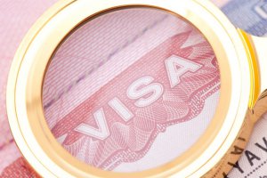 Участникам Евро-2012 Польша будет выдавать бесплатные мультивизы