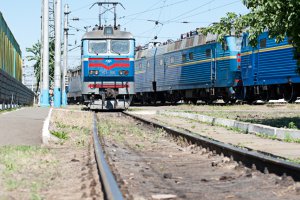 В 2012 году пассажирские вагоны обещают красить качественнее