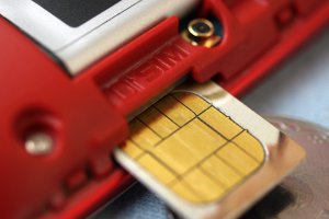 Мобильный телефон есть у 84% украинцев