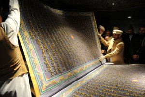 В Афганістані створили копію Корану вагою півтонни