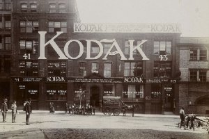 Kodak прекратила выпуск фотоаппаратов и камер