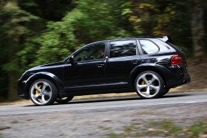 Porshe отзывает 100 тысяч Cayenne - у них могут выпасть фары