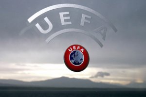 УЕФА собирается объединить Лигу Европы и Лигу чемпионов
