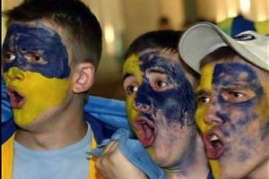 Украинцы не желают объединять свой футбольный чемпионат с российским, - опрос