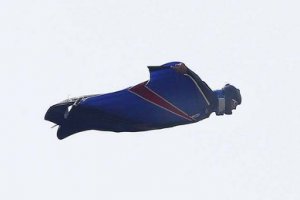 Британський каскадер стрибнув без парашута з висоти 700 метрів (відео)
