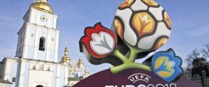 Україна очікує на Євро-2012 до 1,2 мільйона туристів, експерти - до 500 тисяч