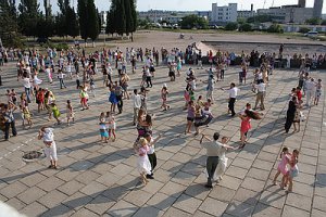 У Севастополі встановлено рекорд України з наймасовішого виконання вальсу