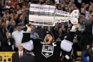 Los Angeles Kings впервые стал обладателем Кубка Стэнли