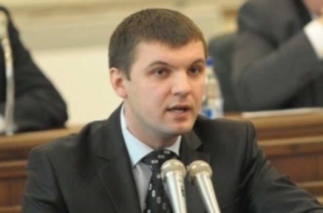 У Волинській області кандидат від опозиції оголосив голодування, вимагаючи чесного підрахунку голосів