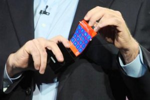 Samsung показала концепт смартфона з вигнутим екраном