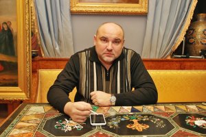 Без прошлого нет будущего. Поэтому люди не перестают интересоваться антиквариатом. А антикварные вещи без проблем соседствуют с современными технологиями, - Федор Зернецкий