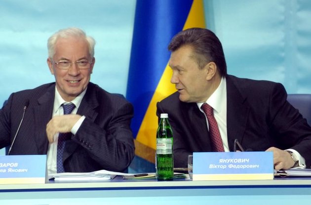 Янукович обвинил правительство Азарова в саботаже и надеется на новых министров