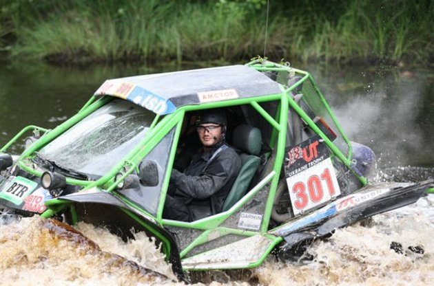Янукович-младший на гонках Barsuk Trophy 2012