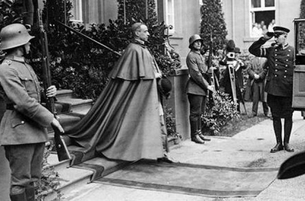 Ватикан поддерживал фашистский режим в Италии