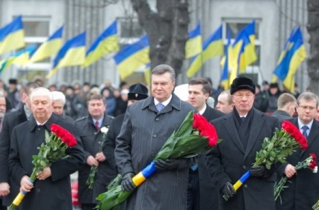 Янукович заверил, что Украина станет еще демократичнее и ближе к Европе