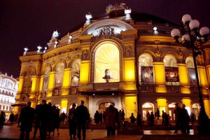 Національна опера повертає в Україну "блукаючих зірок"