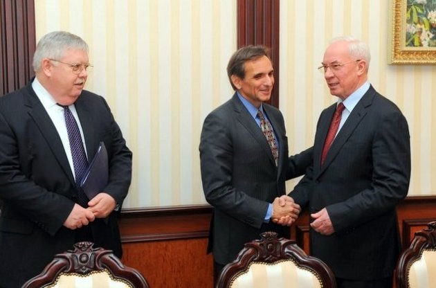 Азаров рассказал представителю Госдепа США о газовых переговорах с Россией