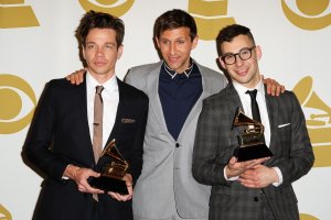 В Лос-Анджелесе вручили премии "Грэмми"